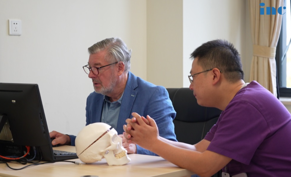 北京天壇醫(yī)院手術(shù)紀實 - INC巴教授成功為一名聽神經(jīng)瘤患者順利全切手術(shù)